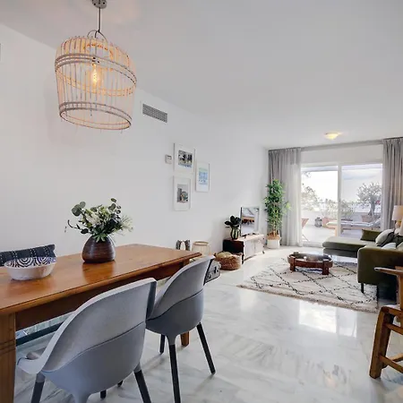 Jacaranda - Big Terrace & Swimming Pool Estepona