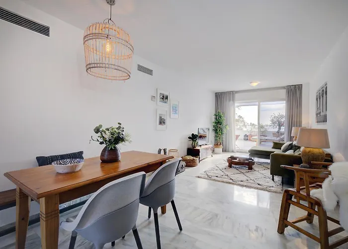 Jacaranda - Big Terrace & Swimming Pool Estepona