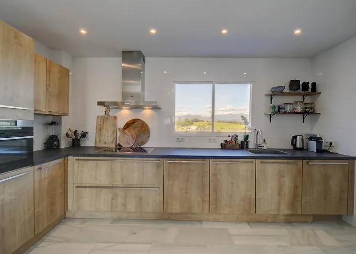 Jacaranda - Big Terrace & Swimming Pool Apartment *